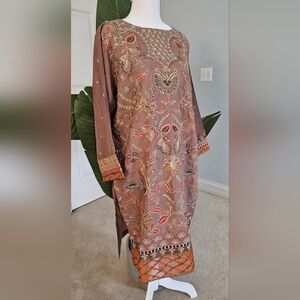 Elegant Long Sleeve Embroidered Dress 2pc Shirt Dupatta, New Never Worn, $65